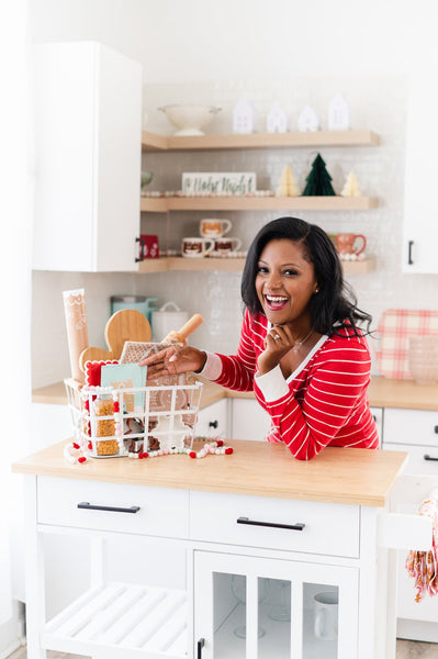 Gingerbread Scalloped Guest Napkin