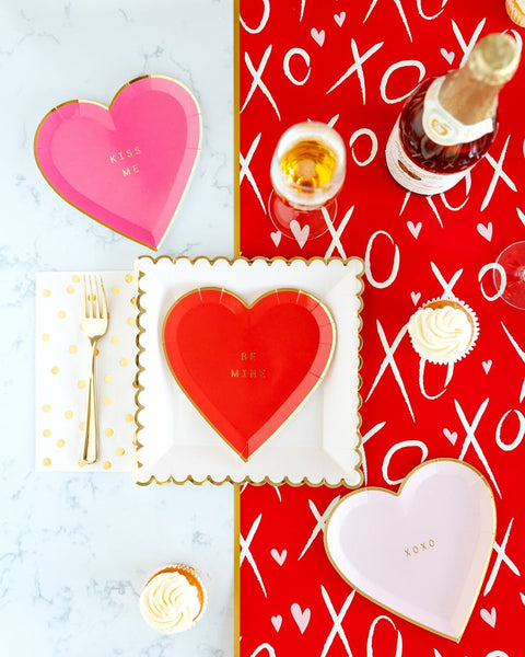 XOXO Table Runner