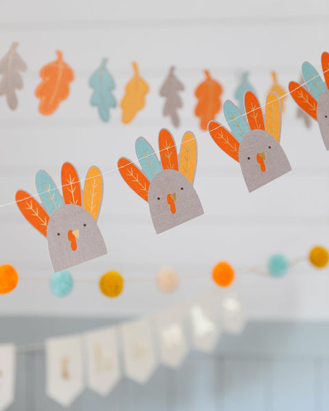 Turkey and Pom Pom Banner Set